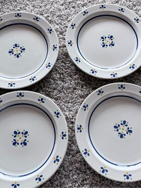 Vintage Avon Fresh Flowers salad/dessert plates set of 4